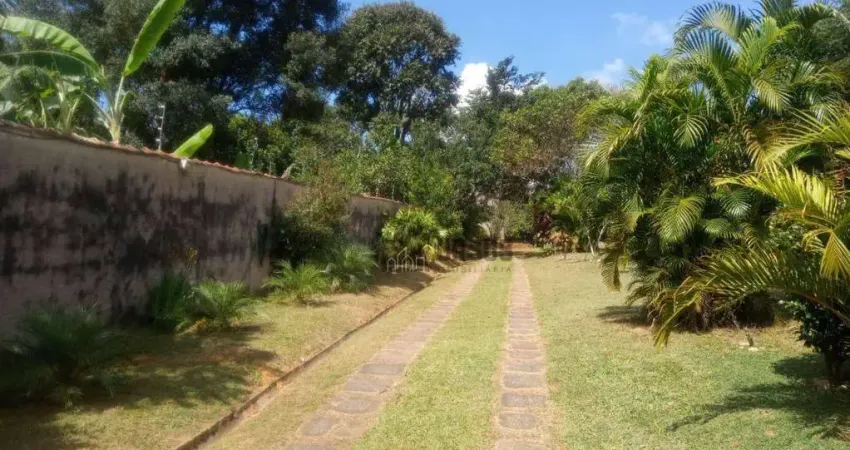 Chácara com 2 dormitórios à venda, 3000 m² por R$ 1.010.000,00 - Granjas Rurais Reunidas São Judas Tadeu - Taubaté/SP