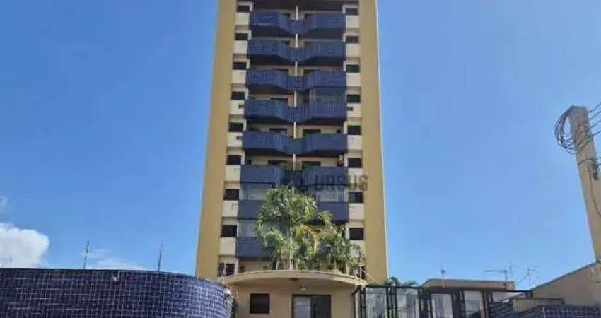 Excelente apto bem localizado com portaria 24 h, sacada e elevador para venda e locação