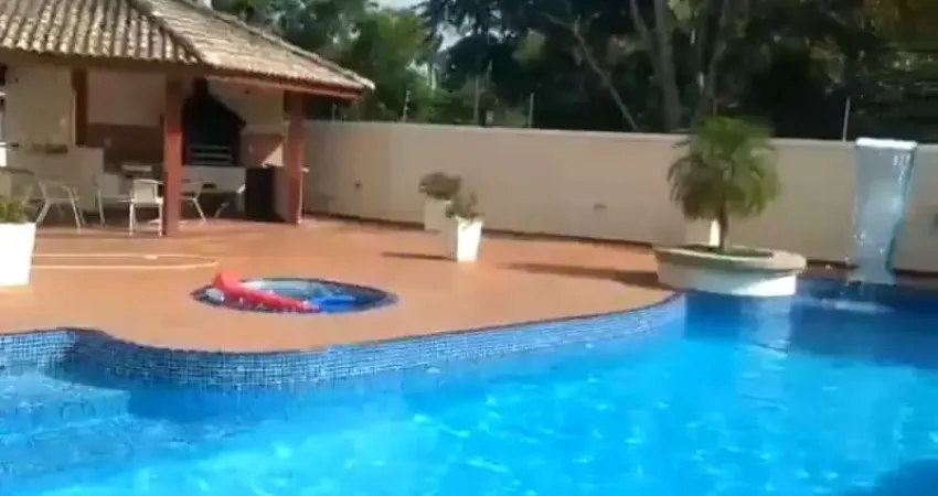 Casa para locação em condomínio na Vila Santista em Atibaia SP.