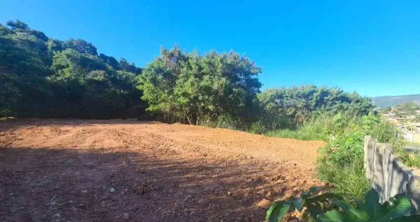 Terreno plano no Bairro Jardim Paulista em Atibaia SP.