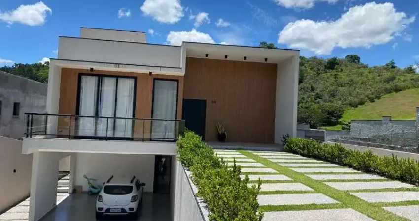 OPORTUNIDADE  Casa nova em condomínio fechado próximo ao Centro da cidade de Atibaia.