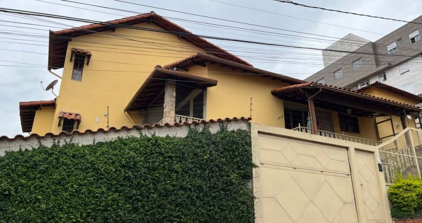 Casa com 4 quartos à venda na Rua Sepetiba, Caiçara, Belo Horizonte