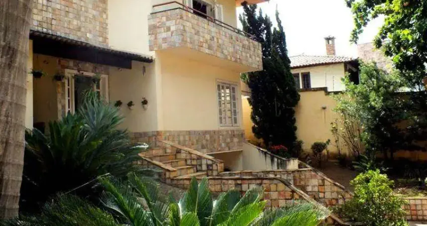 Casa com 7 quartos à venda na Rua Expedicionário Mário Alves de Oliveira, São Luiz, Belo Horizonte
