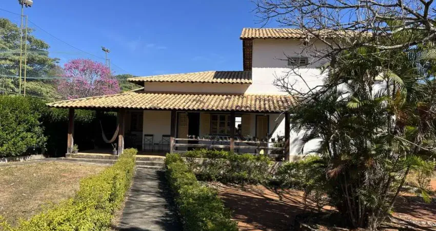 Fazenda / Sítios / Chácaras com 4 quartos à venda em Lagoa Santa