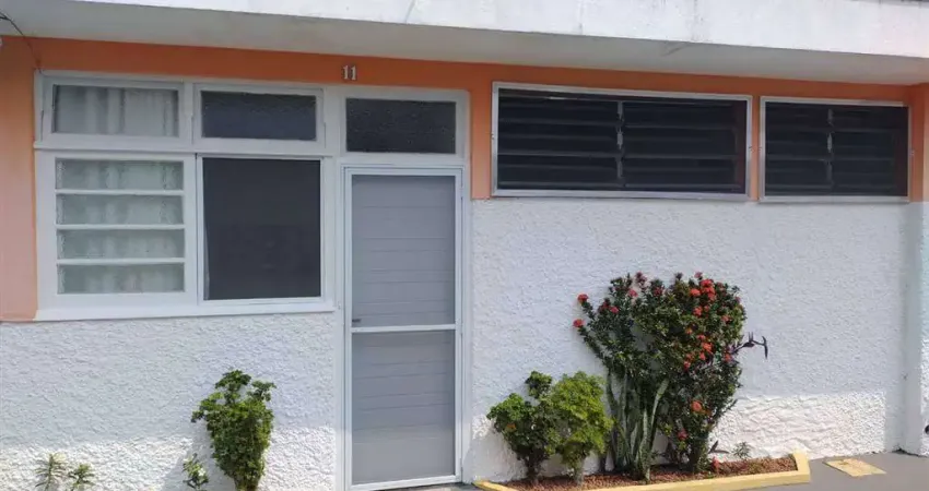 Casa com 2 quartos à venda na Rua Guiana Inglesa, 217, Guilhermina, Praia Grande