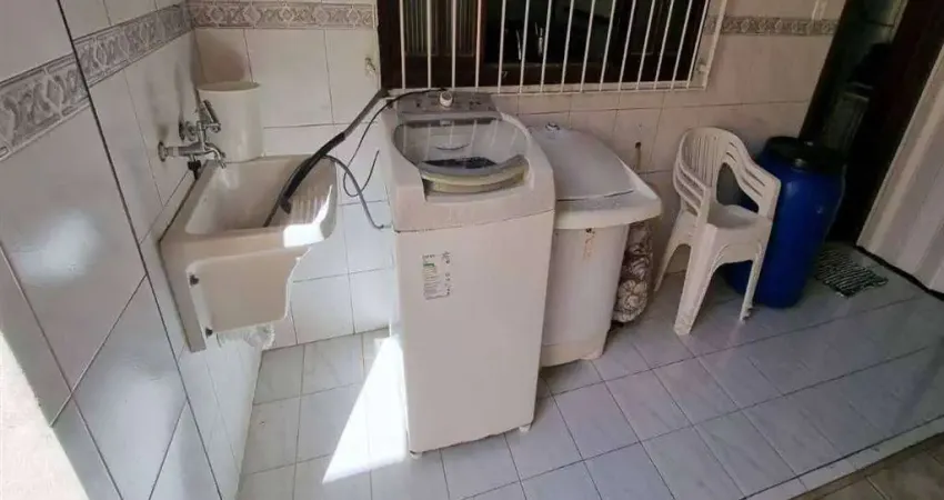 Sobrado geminada para venda em praia grande, ocian, lado praia.