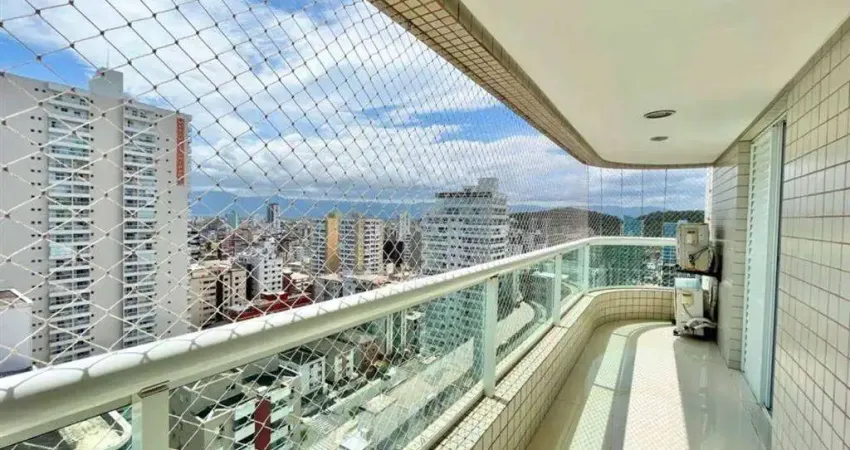 Cobertura toda mobiliada, com piscina privativa e vista para o mar no canto do forte.