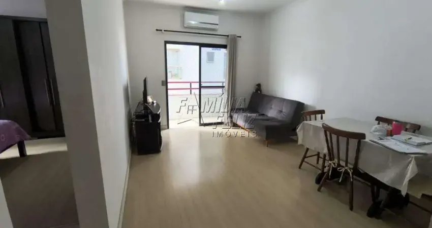 Apartamento em andar alto à venda em praia grande, no canto do forte com 1 dormitório.