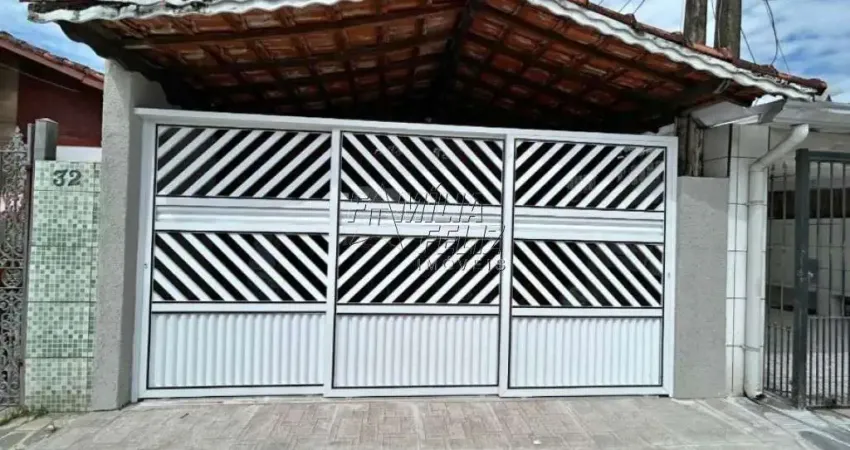 Casa geminada com 3 quartos- suite - 130m²- 700 metros do mar - ocean - praia grande