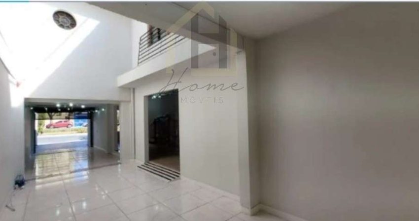 Sobrado Comercial à venda com 245 metros 4 dormitórios sendo 1 suíte. Bairro Olímpico. São Caetano do Sul.