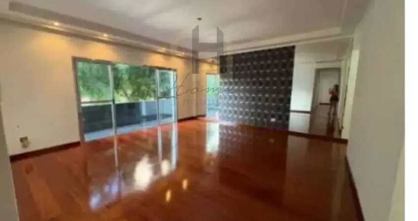 Apartamento à venda no centro de santo andré-sp: 4 quartos, 1 suíte, 3 salas, 3 banheiros, 1 vaga de garagem e 160 m² de área!