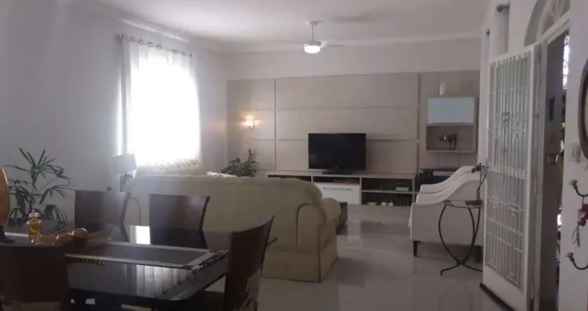 Casa com 3 dormitórios à venda, 282 m² por r$ 850.000 - centro - tremembé/sp