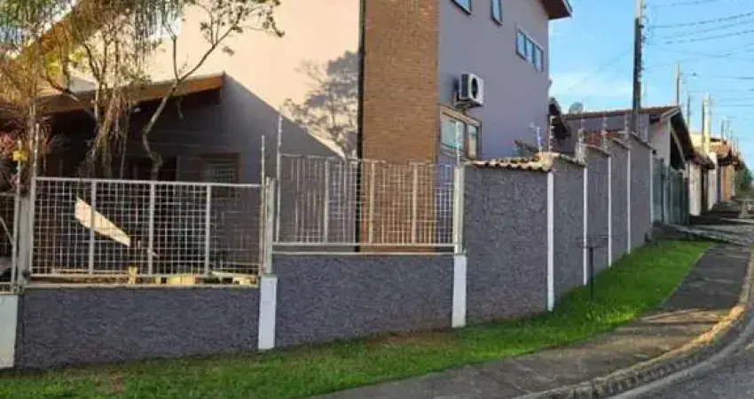 Sobrado com 4 quartos à venda, 220 m² por r$ 550.000 - mombaça - pindamonhangaba/sp