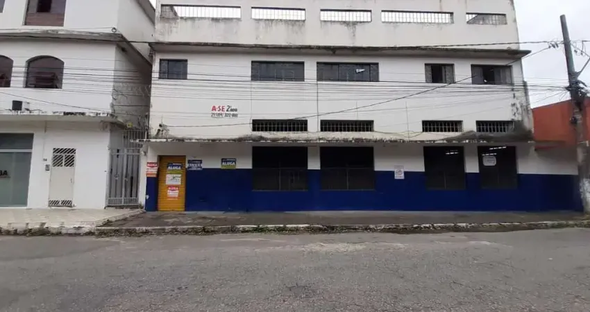 Sala c/ aproximadamente 200m², com excelente localização no gra duquesa - governador valadares