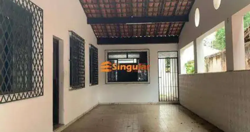 Casa com 4 quartos para alugar no Centro, Governador Valadares 