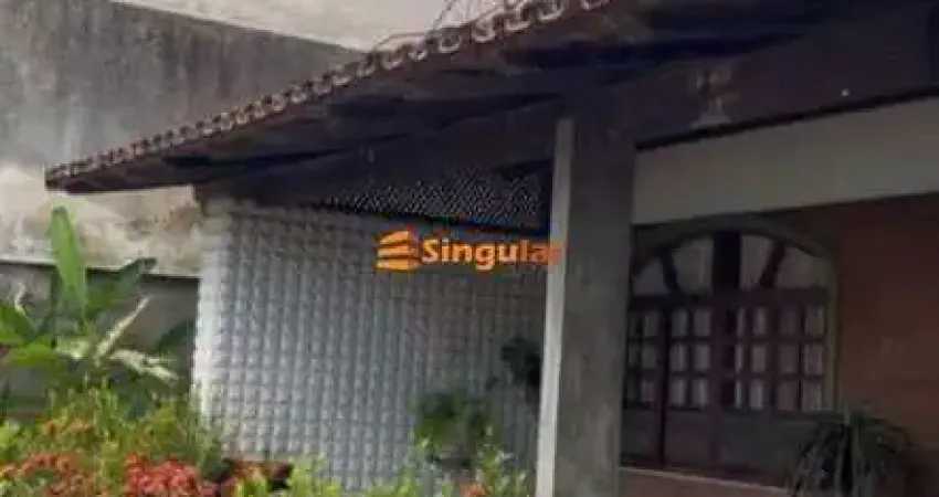 Casa com 2 quartos à venda no Grã-Duquesa, Governador Valadares 