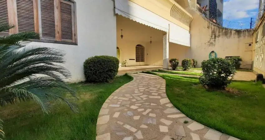 Casa à venda, 5 quartos, 2 suítes, 2 vagas, centro - governador valadares/mg