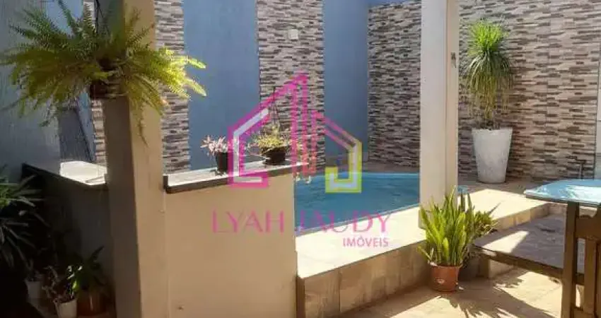 Casa á Venda, CPA 4, Cuiabá-MT, Ótima localização, 3 quartos, 2 Vagas, PIscina e um valor imperdíve