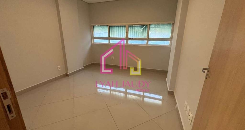 Apartamento à venda, Centro-Norte, Ed Maria Joaquina, Cuiabá-MT, 1 suíte, 134m², Em frente a praça