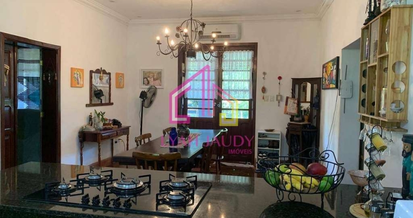 Casa à venda, Chácara dos Pinheiros, Cuiabá, MT, 3 suítes + 1 suíte master, 2.045,02 m² total, 364