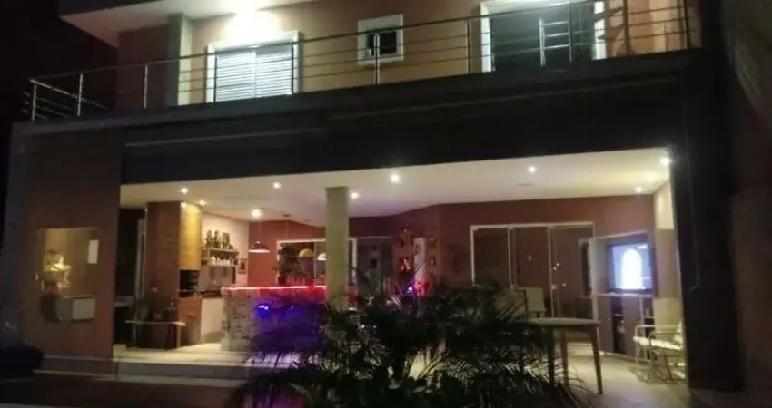 Sobrado à venda no Condomínio Portal da Primavera, em Sorocaba -SP.