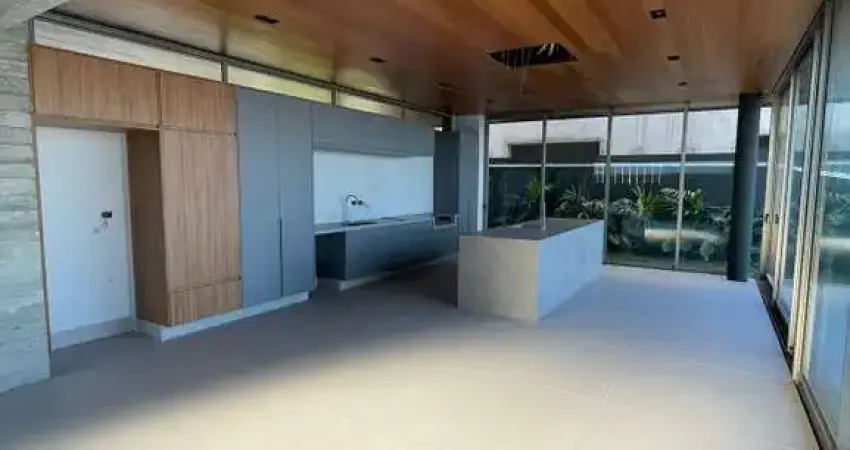 Casa à venda no Condomínio Alphaville Nova Esplanada 2, em Votorantim-SP.