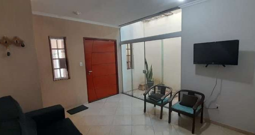 Sobrado à venda no Jardim São Guilherme, em Sorocaba- SP.