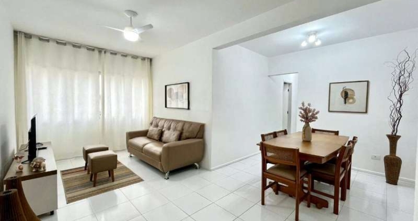 Apartamento à venda na Praia da Enseada, Guarujá/SP.