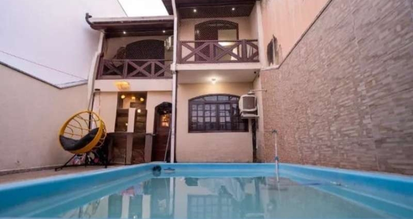 Sobrado à venda no Jardim Residencial Villa Amato, em Sorocaba-SP.