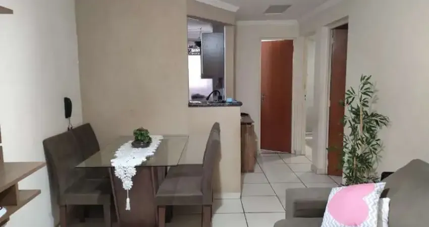 Apartamento térreo à venda no Condomínio Bosque das Araucárias 2, em Sorocaba-SP.