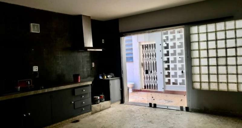 Casa com 4 quartos à venda na Vila Hortência, Sorocaba 