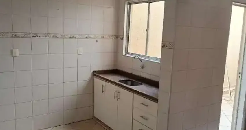 Apartamento térreo à venda no Edifício Giovanna, em Sorocaba-SP.