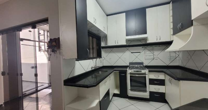 Casa para alugar no Parque das Laranjeiras, em Sorocaba-SP.