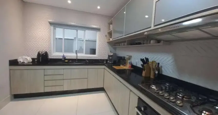 Casa térrea à venda no condomínio residencial via reggio, em sorocaba-sp.