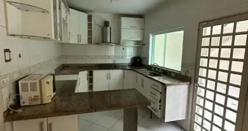 Casa com 5 quartos à venda na Rua Fernando Luiz Grohman, Vila Hortência, Sorocaba