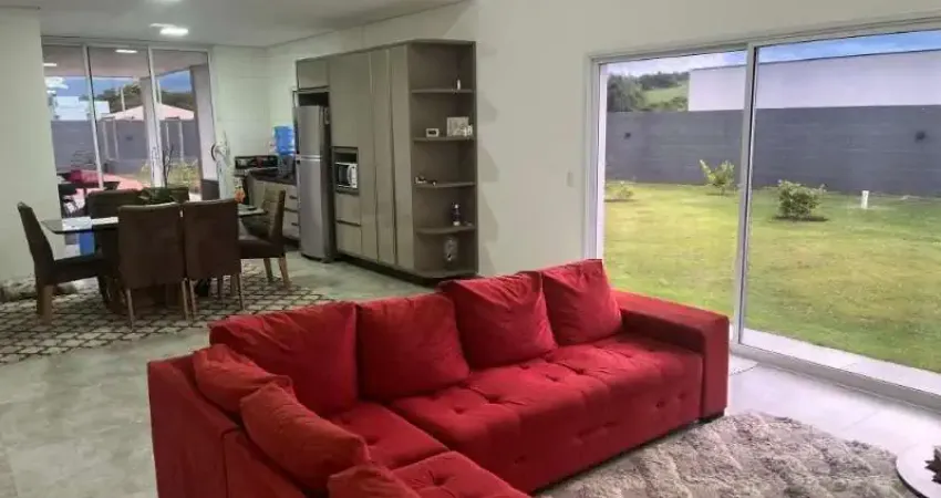 Casa para alugar no residencial village ipanema ii com 3 quartos, araçoiaba da serra- sp