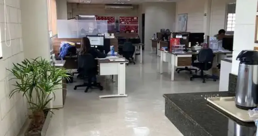 Barracão / Galpão / Depósito à venda na Rua Arlindo Baddini, 369, Retiro São João, Sorocaba