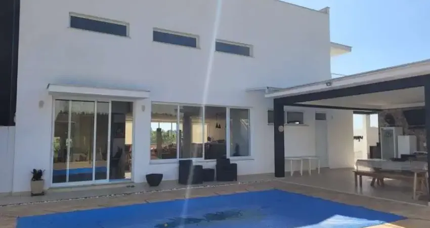 Ssobrado à venda no condomínio village araçoiaba i, araçoiaba da serra-sp.