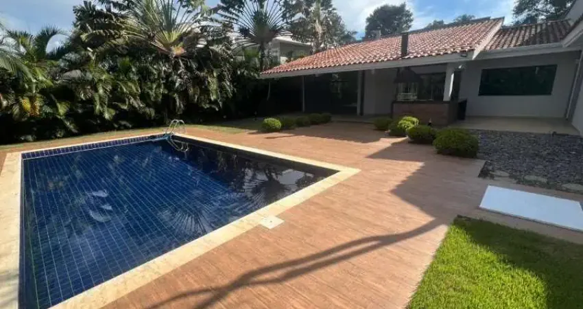 Casa à venda no condomínio lago azul golfe clube, araçoiaba da serra- sp