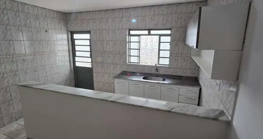 Casa à Venda em Além Ponte, Sorocaba: 3 Dorms, 237m², R$460mil