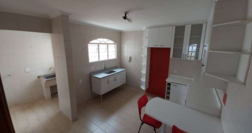 Apartamento à venda no Edifício Lisboa, em Sorocaba-SP.