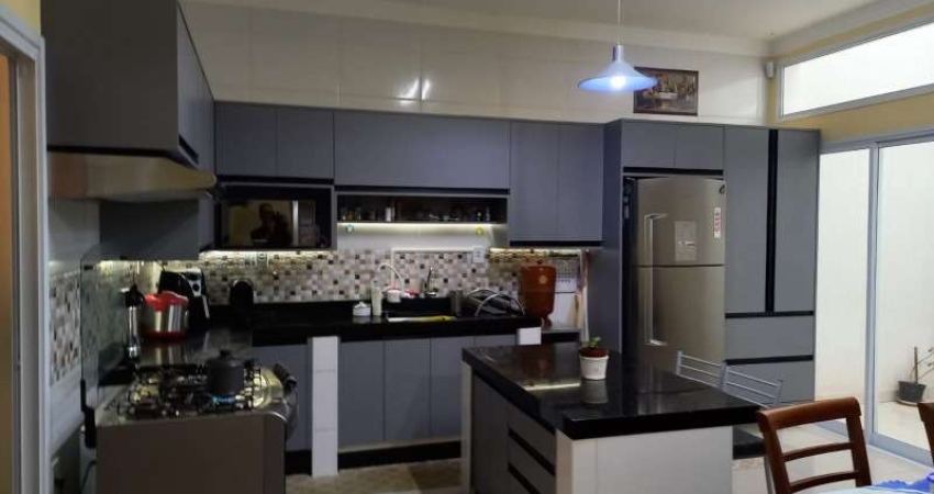 Casa à venda no Residencial Vasques Martins, em Votorantim SP