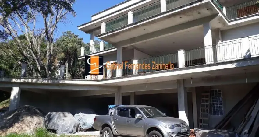 Mansão 960m² inacabada - ATIBAIA