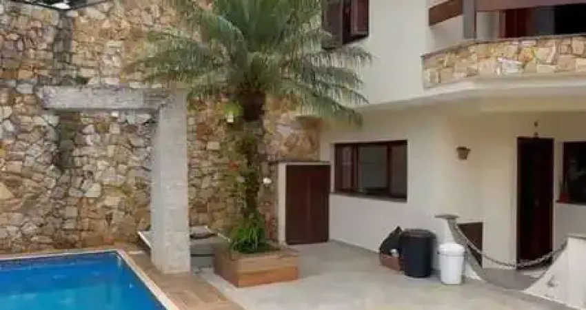 Venda Sobrado Alto Padrão com piscina 495M² -Jardim - Santo Andre