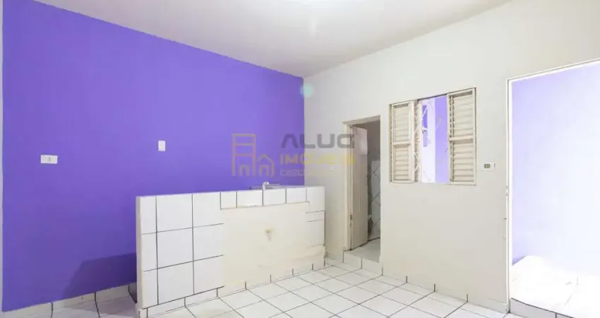 Casa para Venda em Jandira, Parque dos Lagos, 2 dormitórios, 2 banheiros, 2 vagas