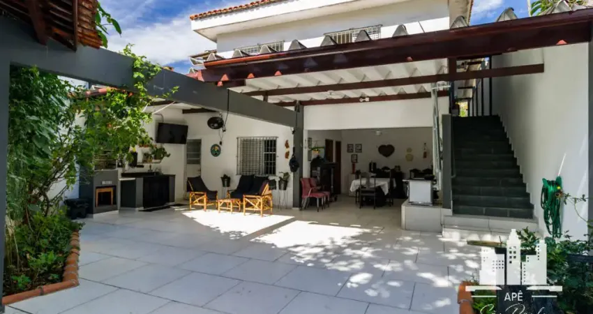 Casa à venda com 3 suítes na Vila Sônia, São Paulo