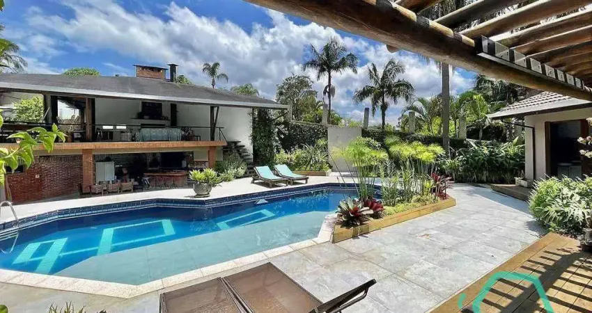 Mansão com 5 dormitórios, 850 m² - venda por R$ 3.800.000 ou aluguel por R$ 18.000/mês - Granja Viana - Carapicuíba/SP