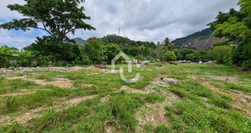 Terreno à venda na Estrada dos Bandeirantes, Camorim, Rio de Janeiro