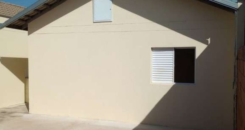 Casa para venda e locação na Zona Leste, Parque São Sebastião, 2 dormitorios, 3 vagas de garagem, amplo quintal em 160 m2 de área total