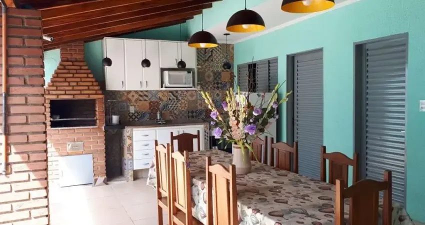 Ótima casa para venda no Jd Manoel Penna, 4 dormitorios, varanda gourmet, 166 m2 construidos em um terreno de 200 m2